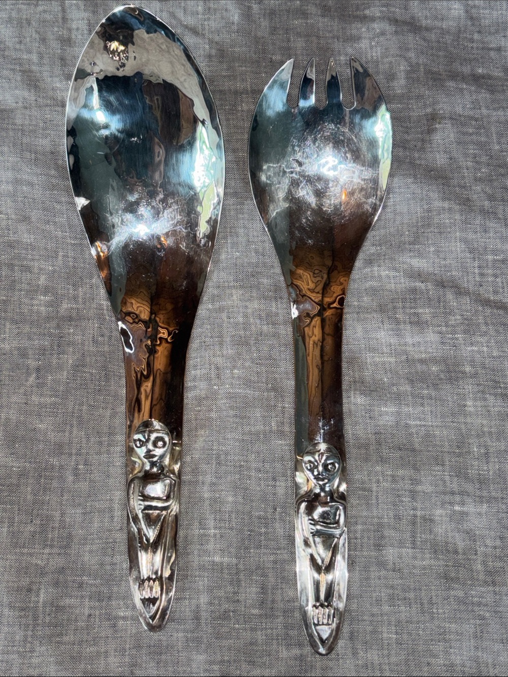 Silver plated Indigenous inspired Sculpted-Handle Salad Serving Set - Silver